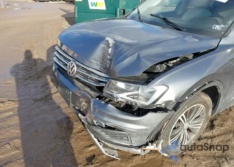 2019 Volkswagen Tiguan 2.0T Se/2.0T Sel/2.0T Sel R-Line/2.0T Sel R-Line Black z USA, uszkodzony, nr VIN 3VV2B7AX9KM013645